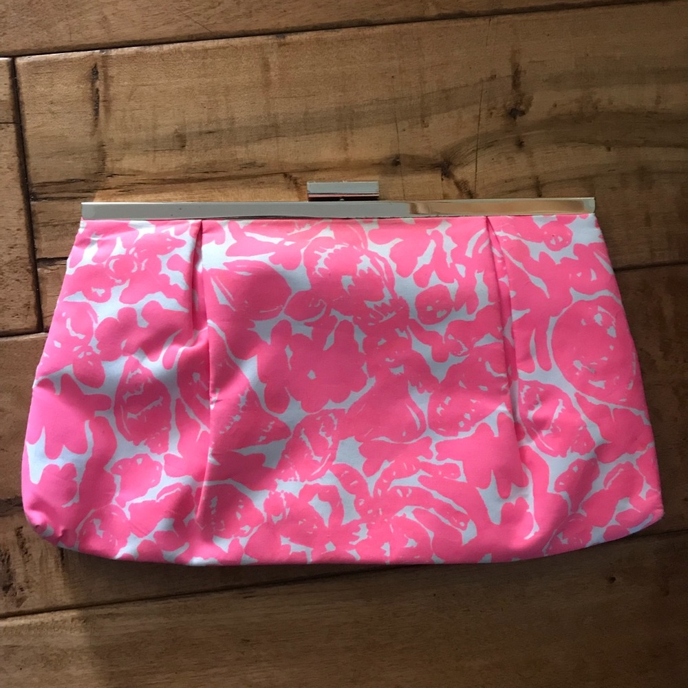 Lilly Pulitzer clutch